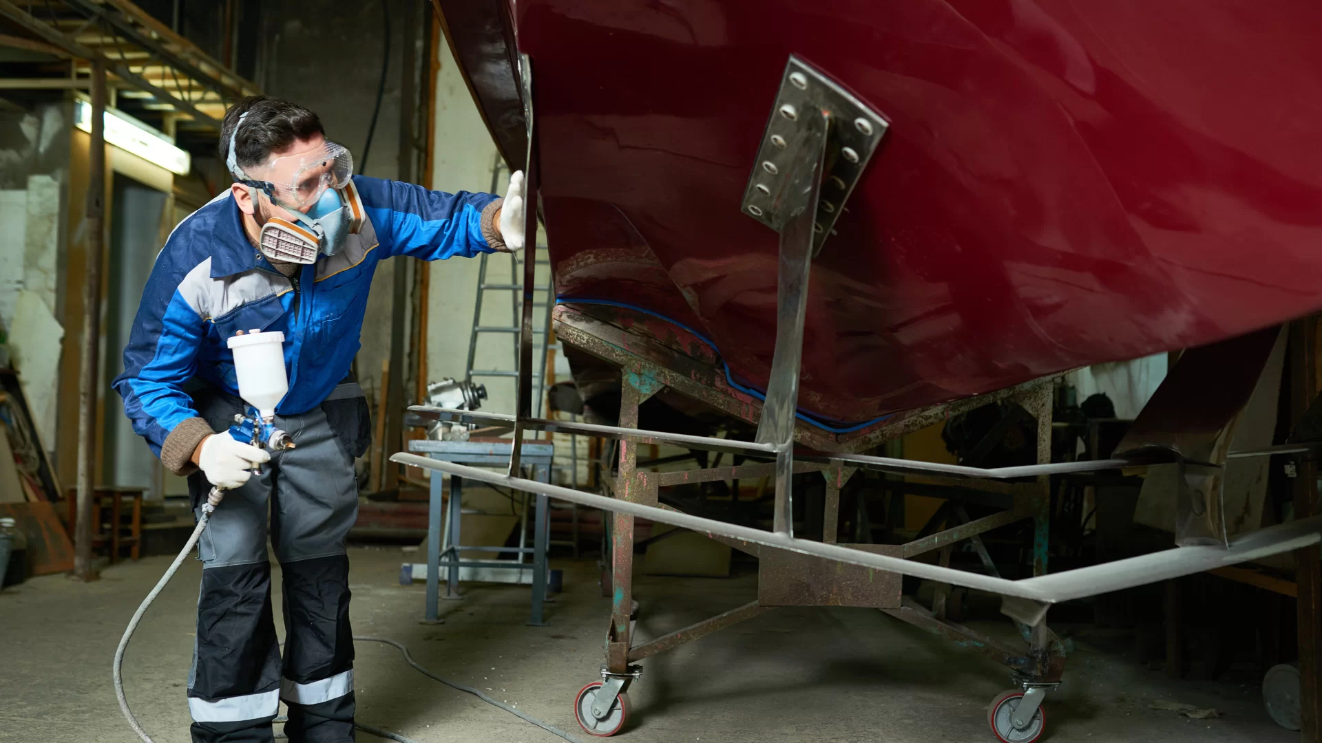 Queen of the Sea: Fiber Boat Motoryacht Maintenance